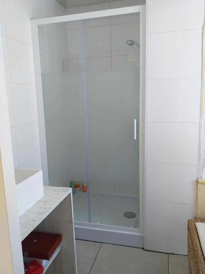 Les 3 Couronnes Apartment Гранвил Екстериор снимка